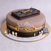 W3.a GUCCI - Women Birthday Cakes - WILTON PATISSERIE